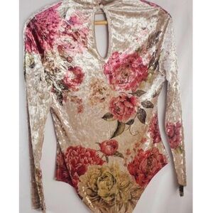 Cream long sleeve plunge bodysuit with cut out